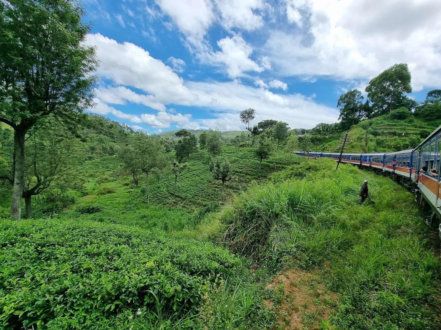 Train ride from Ella to Nuwara Eliya, Sri Lanka itinerary