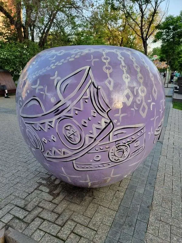 Almaty Pedestrian street apple 5