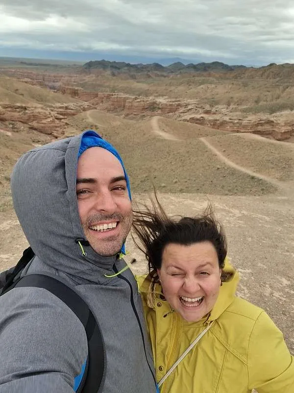 Almaty day trip - Charyn Canyon selfie with a strong wind