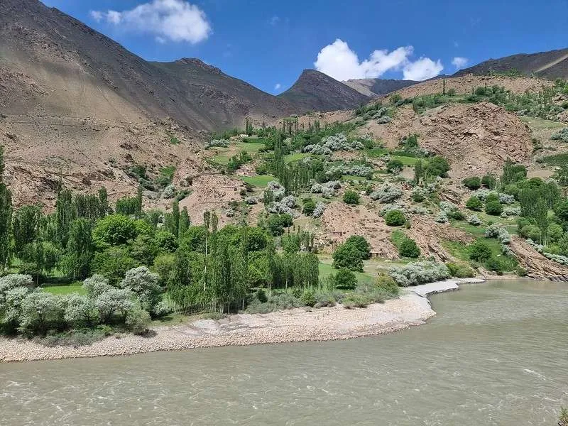 day 3 Pamir Highway after Khorog towards the hot spring