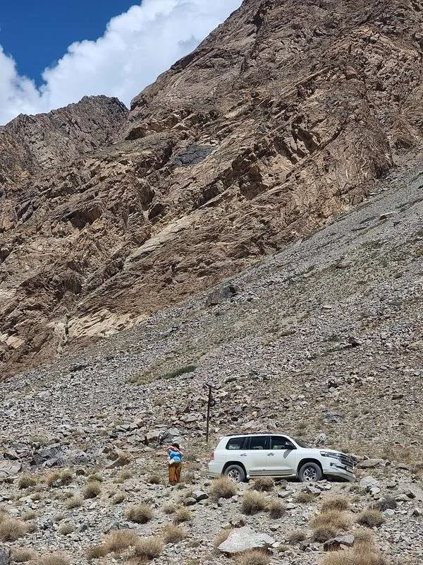 day 3 Pamir Highway on the road