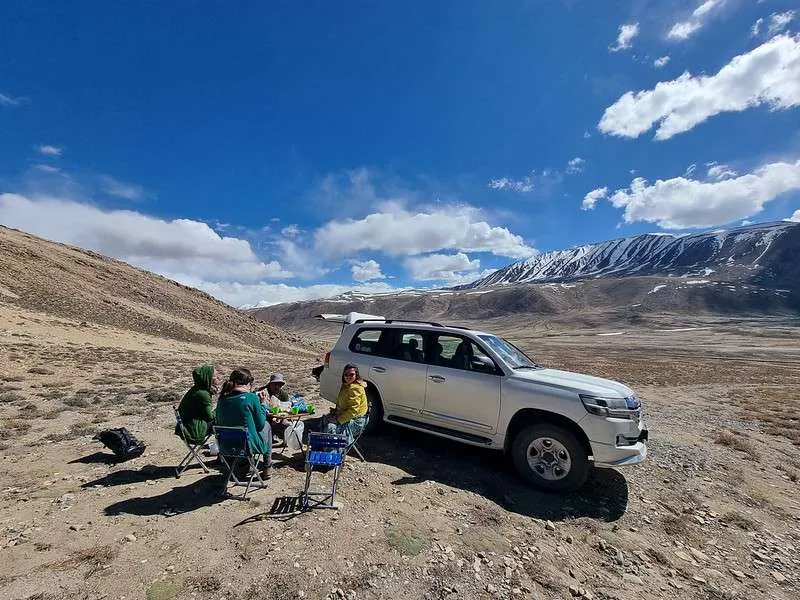 day 4 Pamir Highway the picnic on a thin air