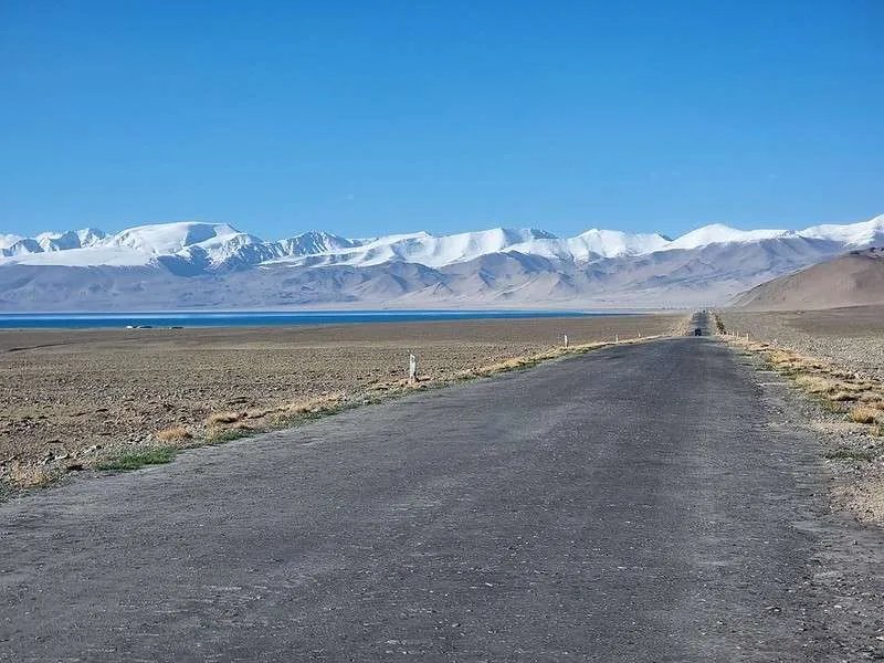 day 6 Pamir Highway approaching the Lake Karakul 4000 meters high
